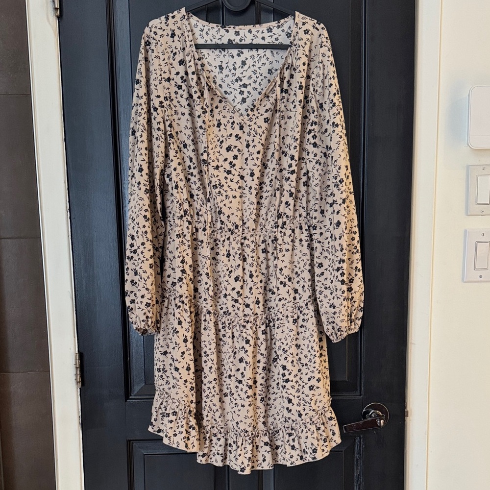 SHEIN Beige Floral V-Neck Long Sleeve Tiered Mini Dress